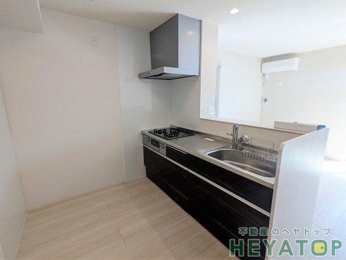 キッチン　毎日のお料理が楽しくなるシステムキッチン完備