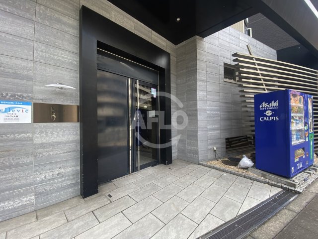 エントランス　レジュールアッシュ福島　エントランス