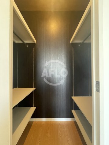 収納　レジュールアッシュ福島　ウォークインクローゼット