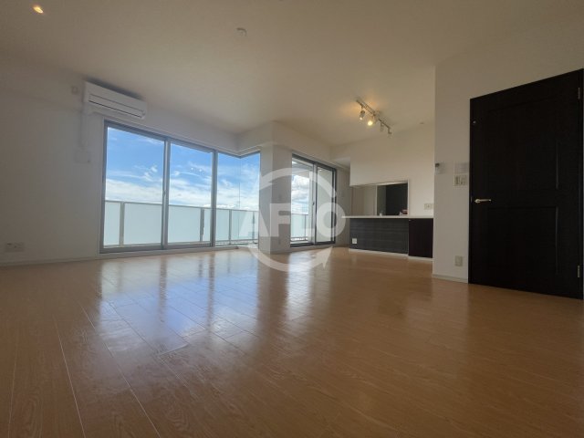 居室・リビング　レジュールアッシュ福島　リビング