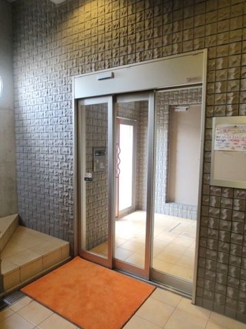 その他共有部分　★オートロック付のエントランスです★