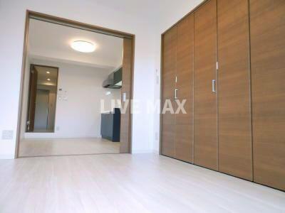 居室・リビング　※別部屋のお写真になります