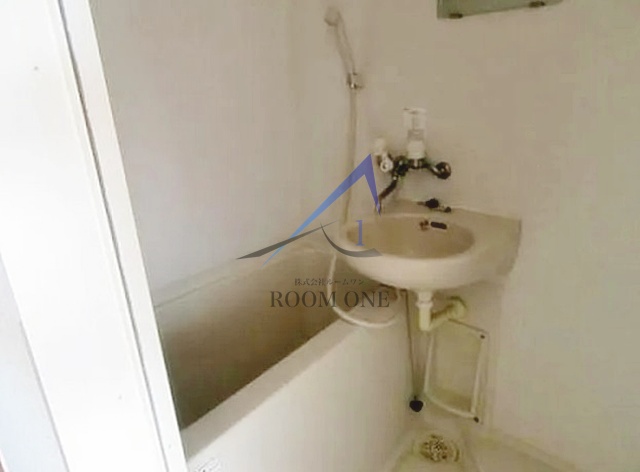 バス・シャワールーム　お風呂です。