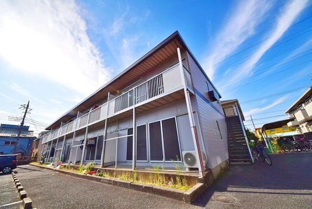 建物外観　敷金　礼金無し　初期費用抑えられます