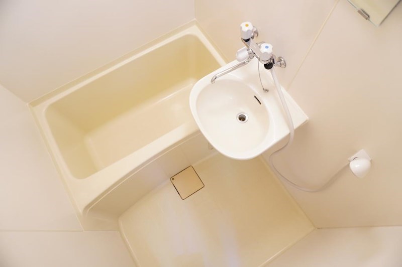 バス・シャワールーム　バストイレ別で快適な毎日