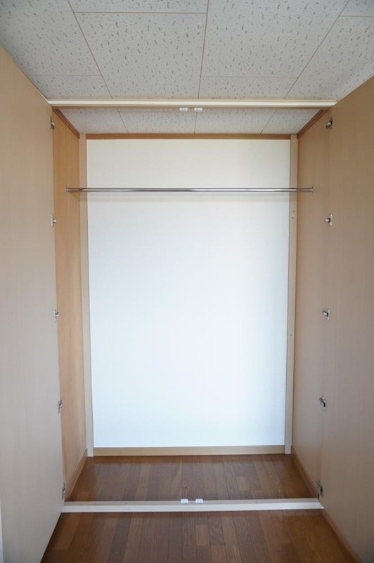 収納　洋室の収納