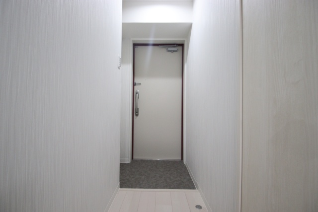 玄関　※別室の参考写真の為、現況優先です。
