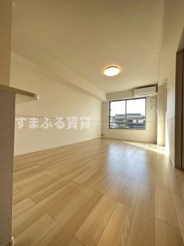 居室・リビング　同仕様（03110-202）