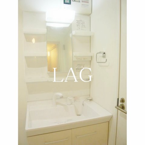 洗面設備　独立洗面台です。