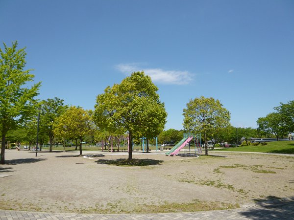 公園　浅間公園（公園）まで910m