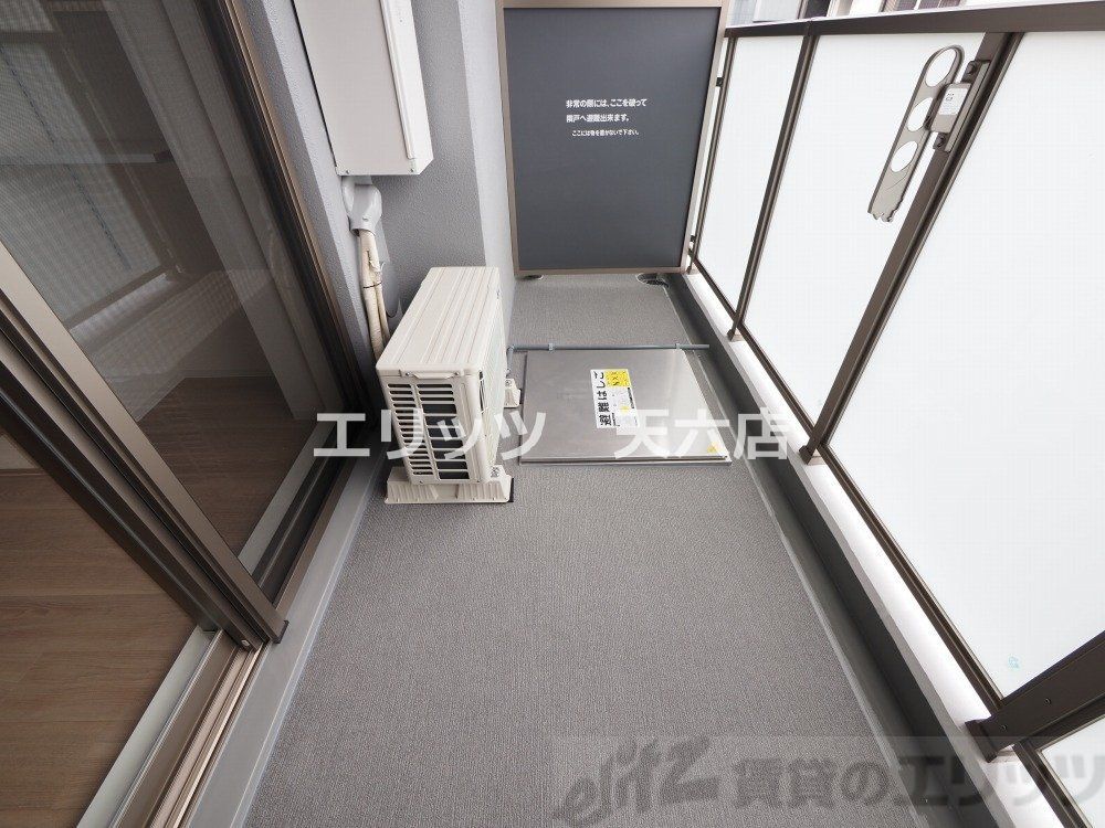 バルコニー　バルコニー