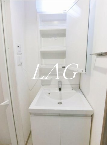 洗面設備　独立洗面台です。