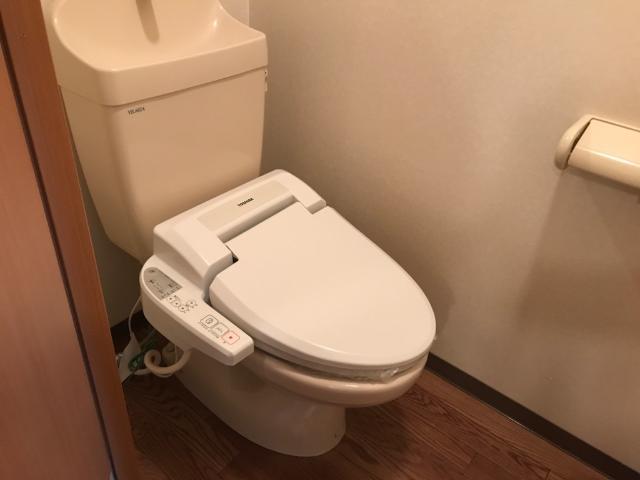 トイレ　トイレ