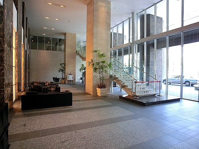 ロビー　★見学予約受付中★