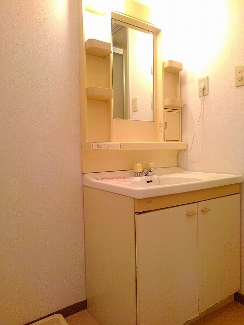 洗面設備　洗面化粧台