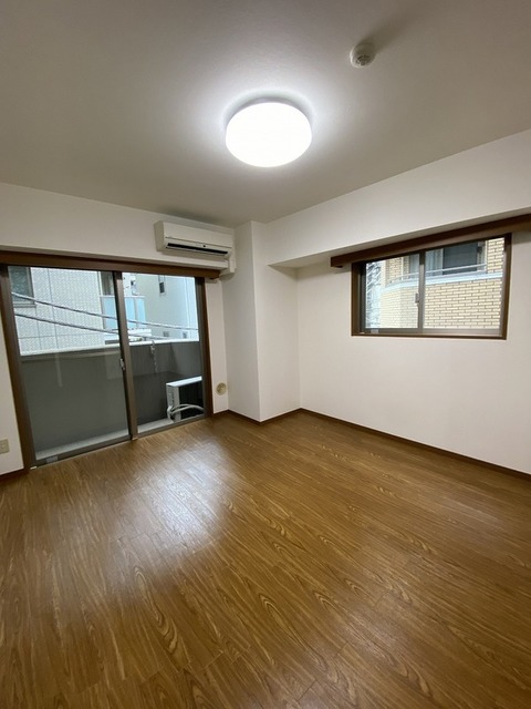 バルコニー　バルコニーあります