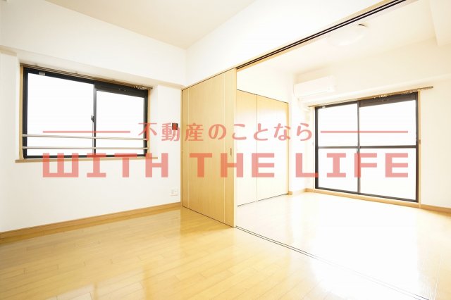 居室・リビング　居間です