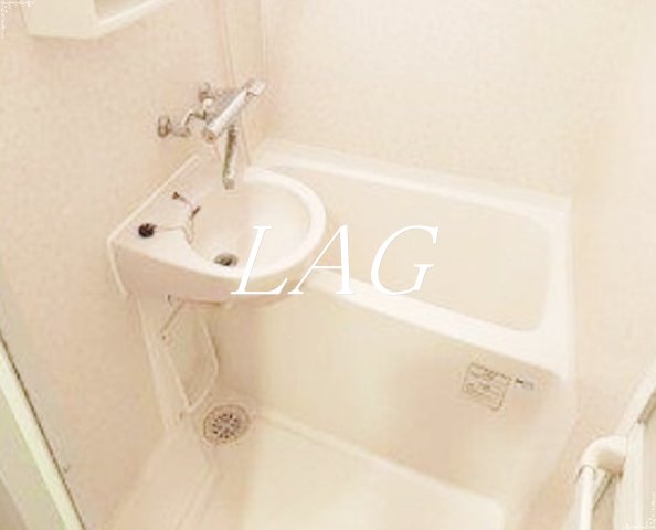 バス・シャワールーム　お風呂です。