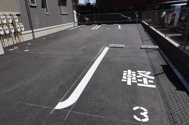 駐車場　駐車場