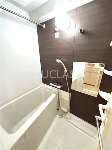 バス・シャワールーム　清潔感のある浴室で日々の疲れを癒します♪