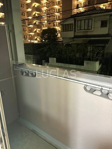 バルコニー　前面に高い建物も無く、抜け感のある眺望♪