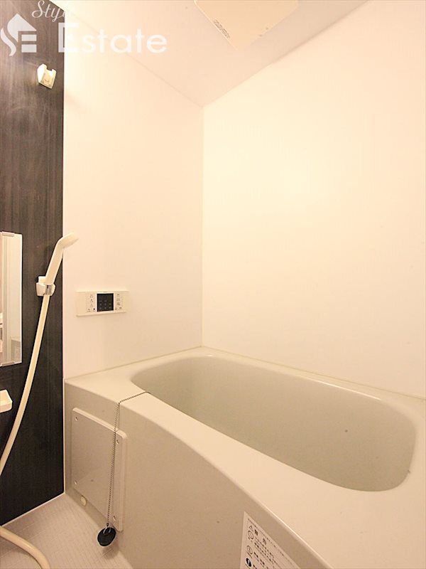 バス・シャワールーム　バスルーム