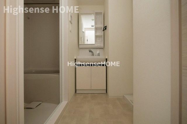 洗面設備　使いやすい洗面所です