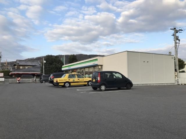 コンビニ　ファミリーマート 雄町店（コンビニ）まで1827m