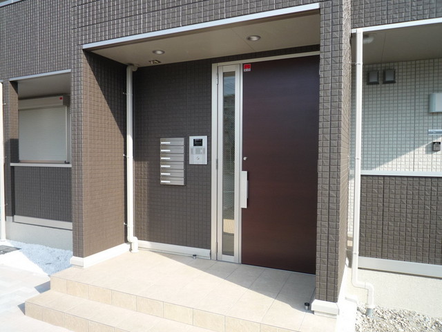 エントランス　オートロック付き