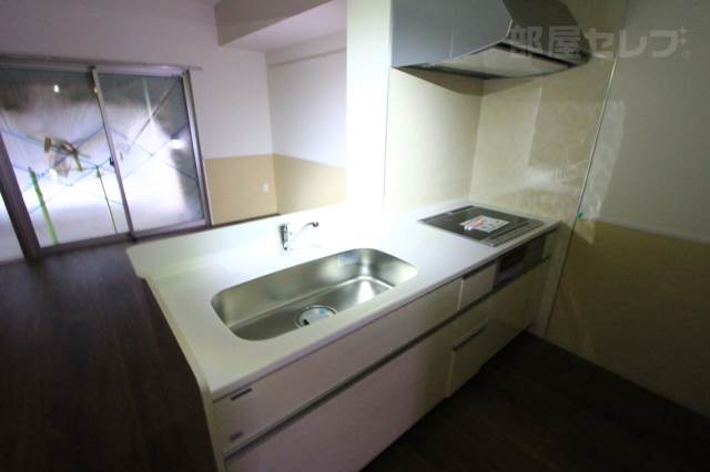 キッチン　１０１号室（モデルルーム）