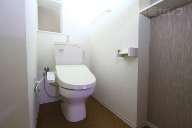 トイレ　１０１号室（モデルルーム）