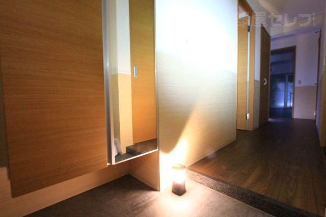 玄関　１０１号室（モデルルーム）