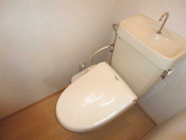 トイレ　シャワー付トイレ