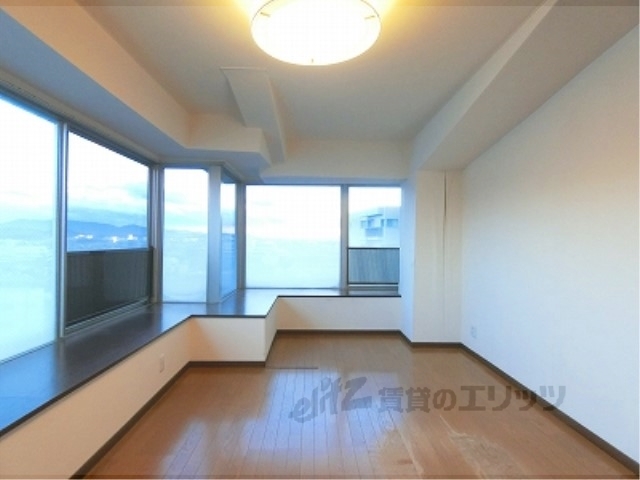 居室・リビング　リビング