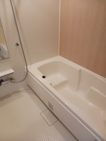 バス・シャワールーム　きれいなお風呂です