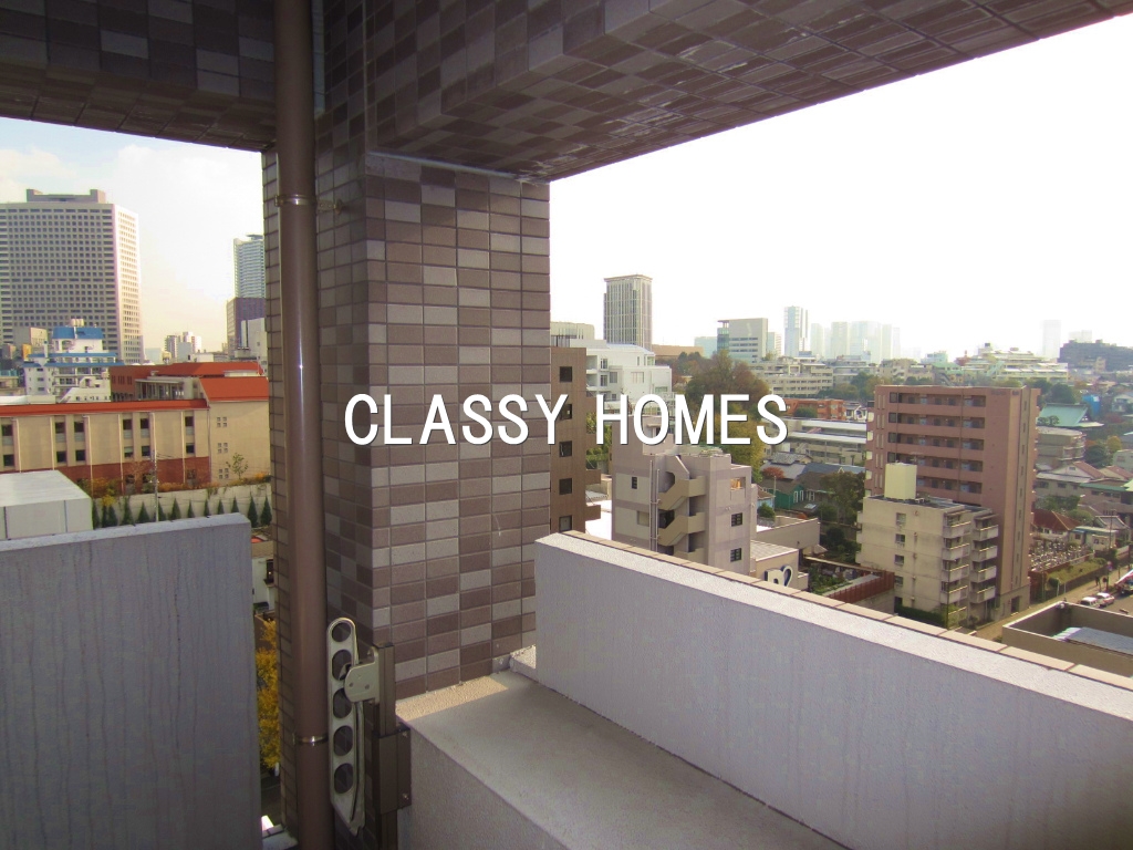 バルコニー　2002年竣工　スカイコート三田慶大前：バルコニー