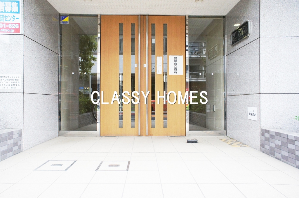 エントランス　2002年竣工　スカイコート三田慶大前：エントランス