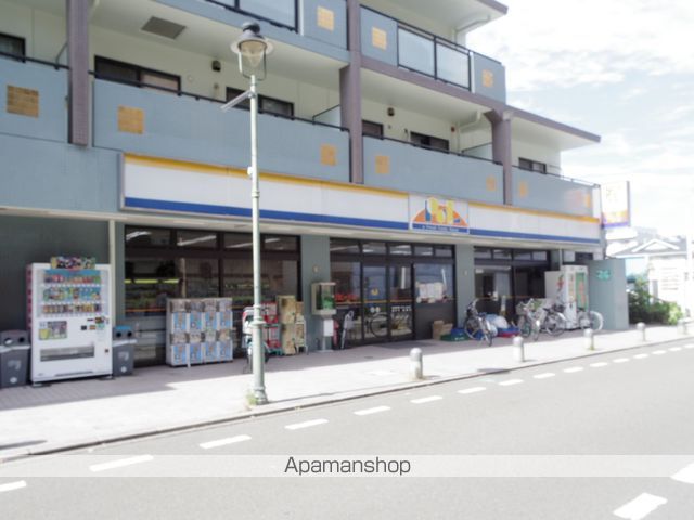 コンビニ　パル（コンビニ）まで256m