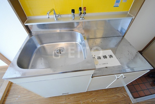 キッチン　写真は２０３号室