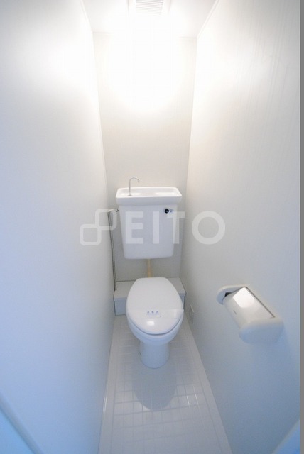 トイレ　写真は２０３号室