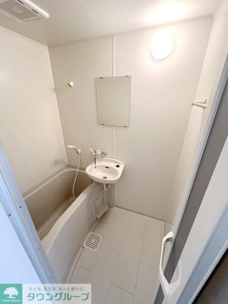 バス・シャワールーム　★お部屋探しはタウンハウジング高幡不動店まで★
