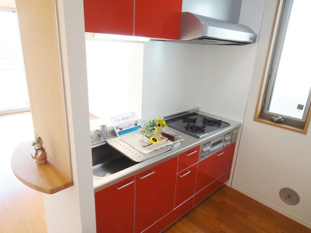 キッチン　写真は別号室のものです。