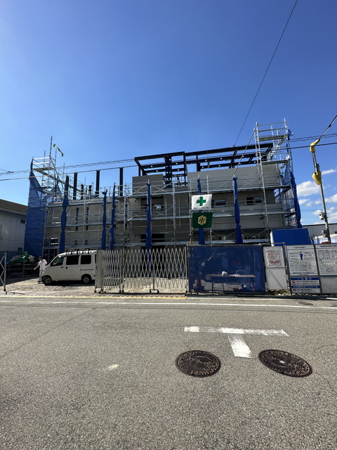 エントランス　建設中