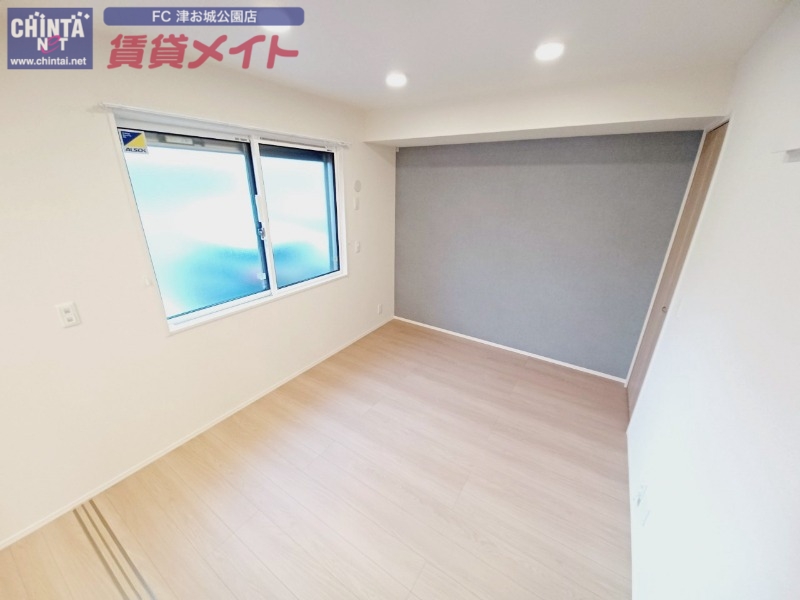 その他部屋・スペース　同物件別室反転写真