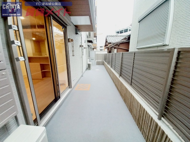 バルコニー　同型参考写真