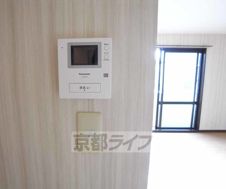 セキュリティ　モニターホンです