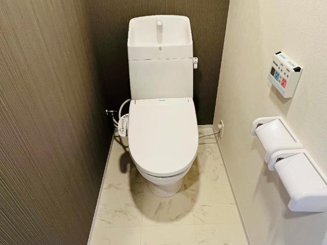 トイレ　シャワー付トイレ