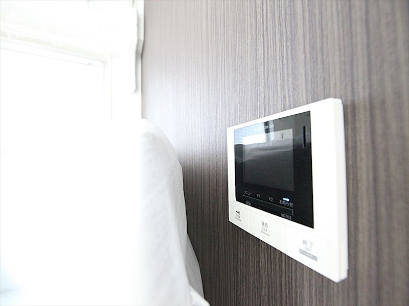 セキュリティ　モニター付きインターホン