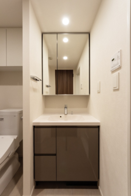 洗面設備　※写真は同タイプ住戸です。
