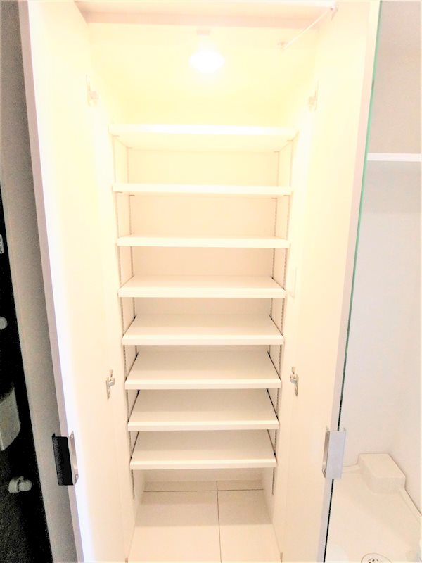 収納　シューズボックスです。